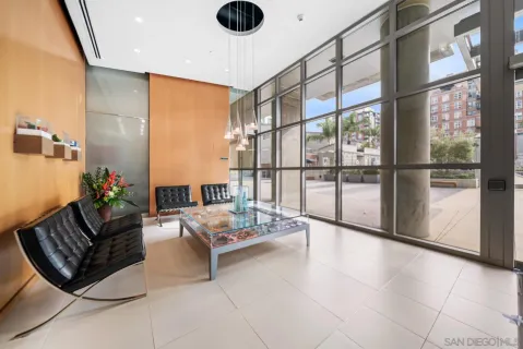 $620,000 | 800 The Mark Lane, Unit 504, San Diego, CA 92101