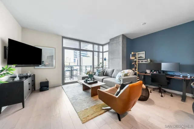 $634,900 | 800 The Mark Lane, Unit 504, San Diego, CA 92101