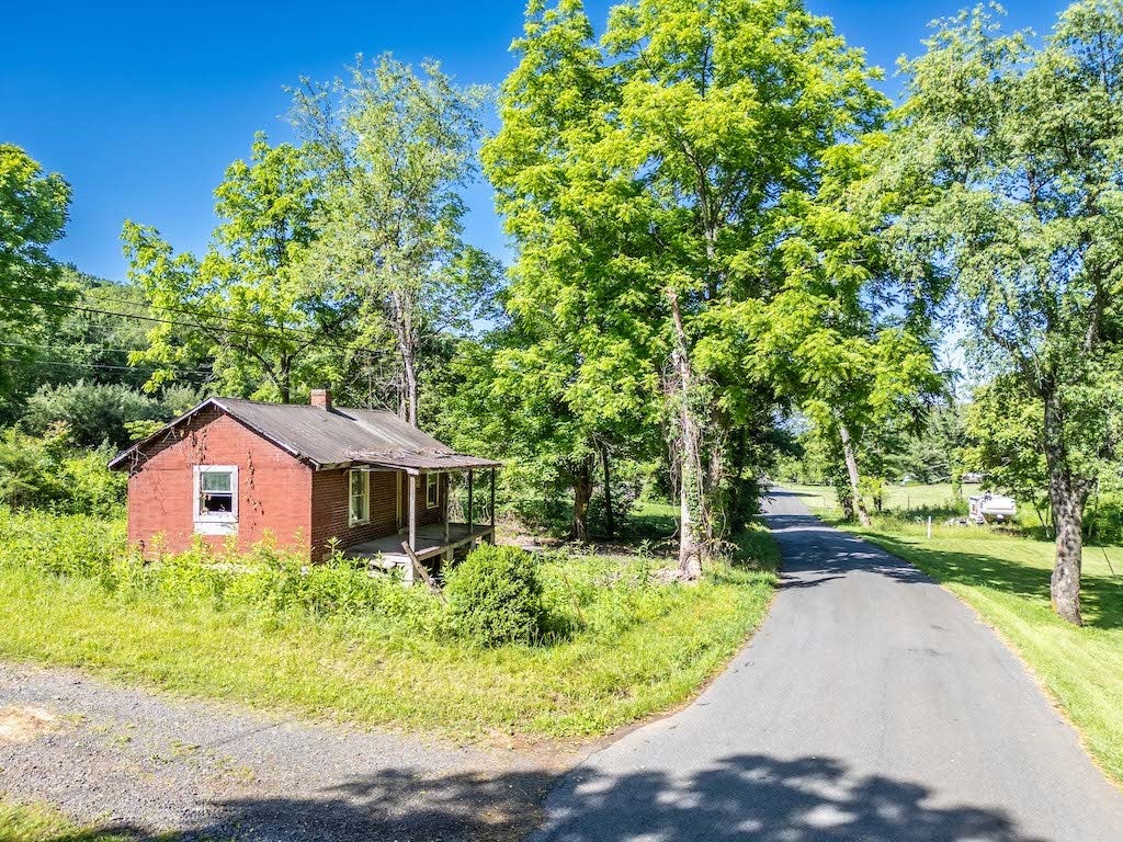 1199 Sanders Mines Road Max Meadows, VA 24360 - Photo 18 of 21 Gallery Image 18