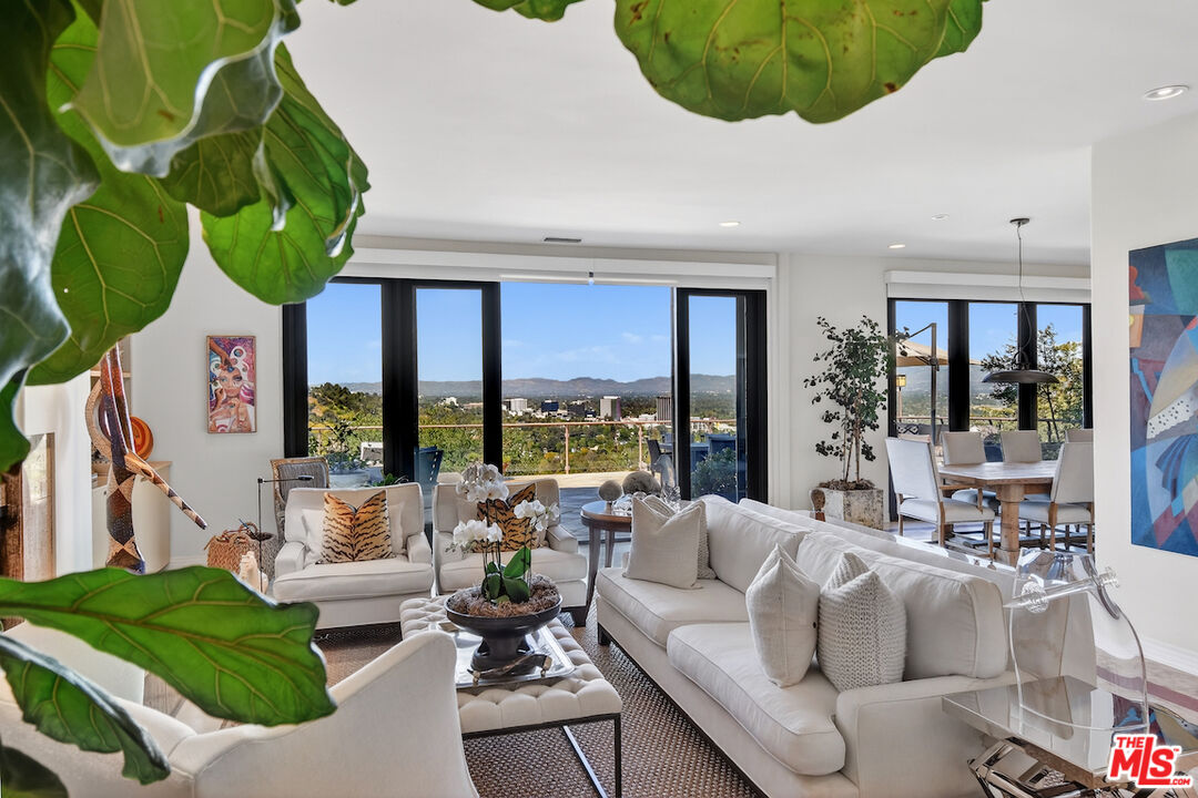 4039 Cody Road Sherman Oaks, CA 91403 - Photo 8 of 52