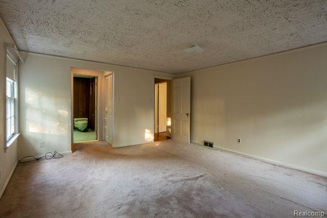 535 Neff Road Grosse Pointe, MI 48230 - Photo 23 of 58