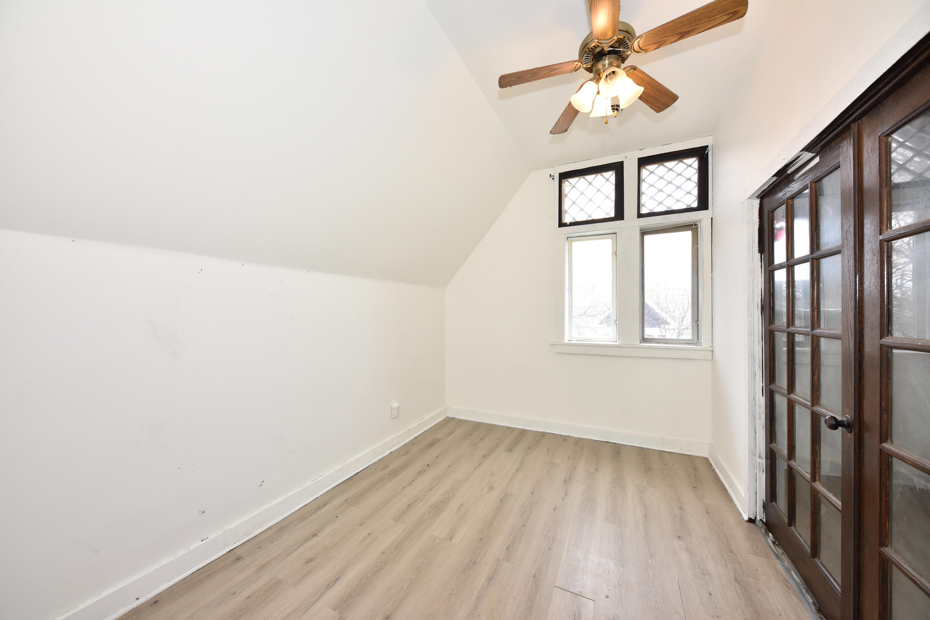 1002 South 22nd Street, Unit 1004 Milwaukee, WI 53204 - Photo 23 of 33 EUP_5939