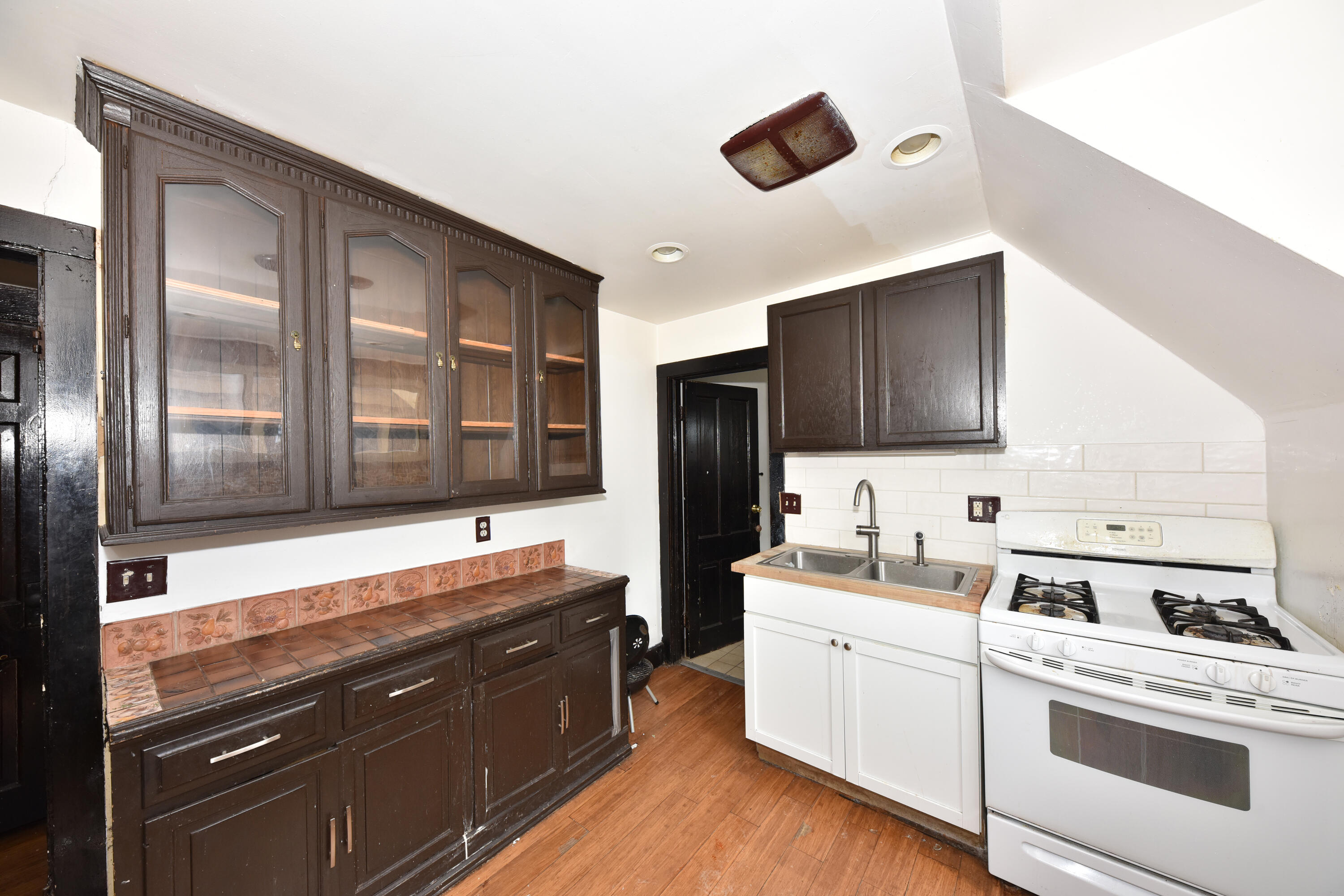 1002 South 22nd Street, Unit 1004 Milwaukee, WI 53204 - Photo 26 of 33 EUP_5942