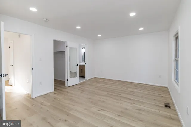 $4,200 | 7454 Westlake Terrace, Unit 7, Bethesda, MD 20817