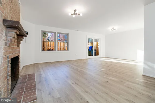 $4,200 | 7454 Westlake Terrace, Unit 7, Bethesda, MD 20817