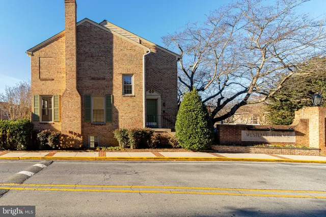 $4,200 | 7454 Westlake Terrace, Unit 7, Bethesda, MD 20817