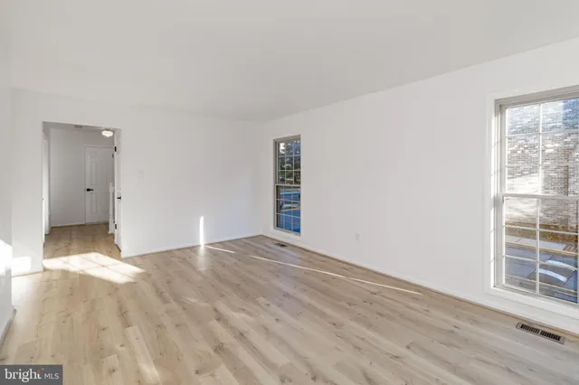 $4,200 | 7454 Westlake Terrace, Unit 7, Bethesda, MD 20817