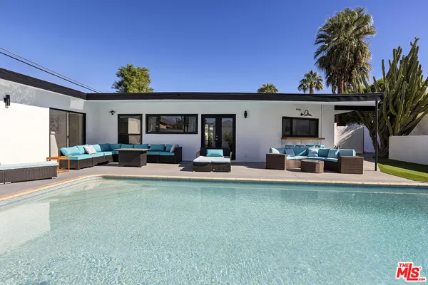 $950,000 | 44251 Russell Lane, Palm Desert, CA 92260