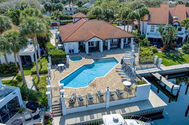 $6,700 | 2320 Treasure Isle Drive, Unit A74, Palm Beach Gardens, FL 33410