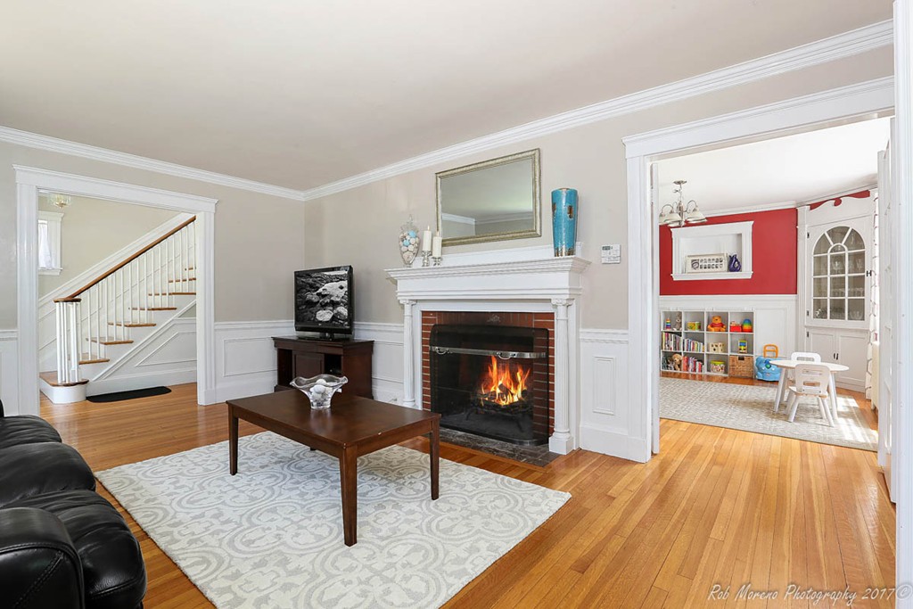 79 Ardsmoor Road Melrose, MA 02176 - Photo 3 of 25 Gallery Image 3