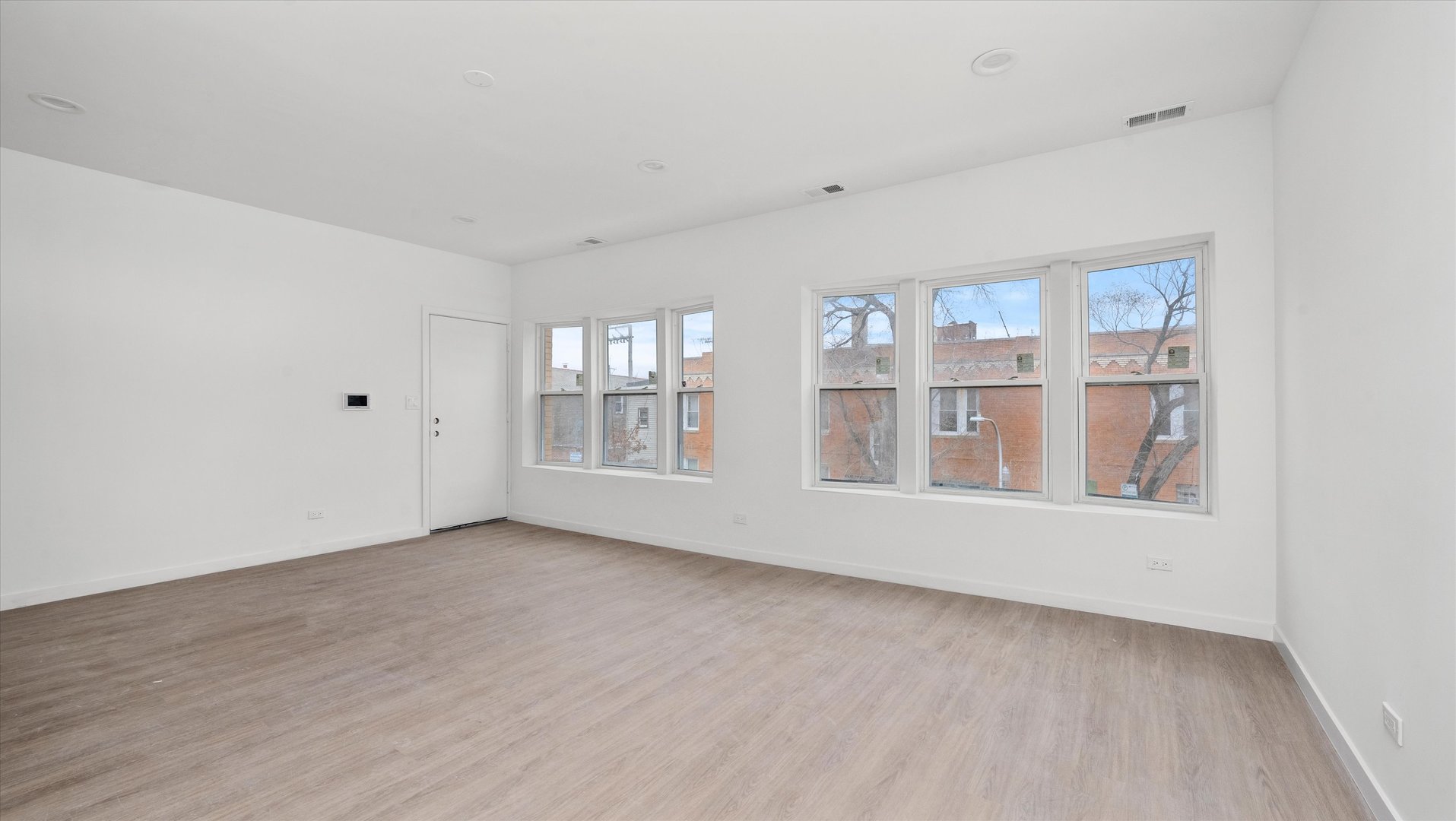 2353 North Springfield Avenue, Unit 2 Chicago, IL 60647 - Photo 2 of 7