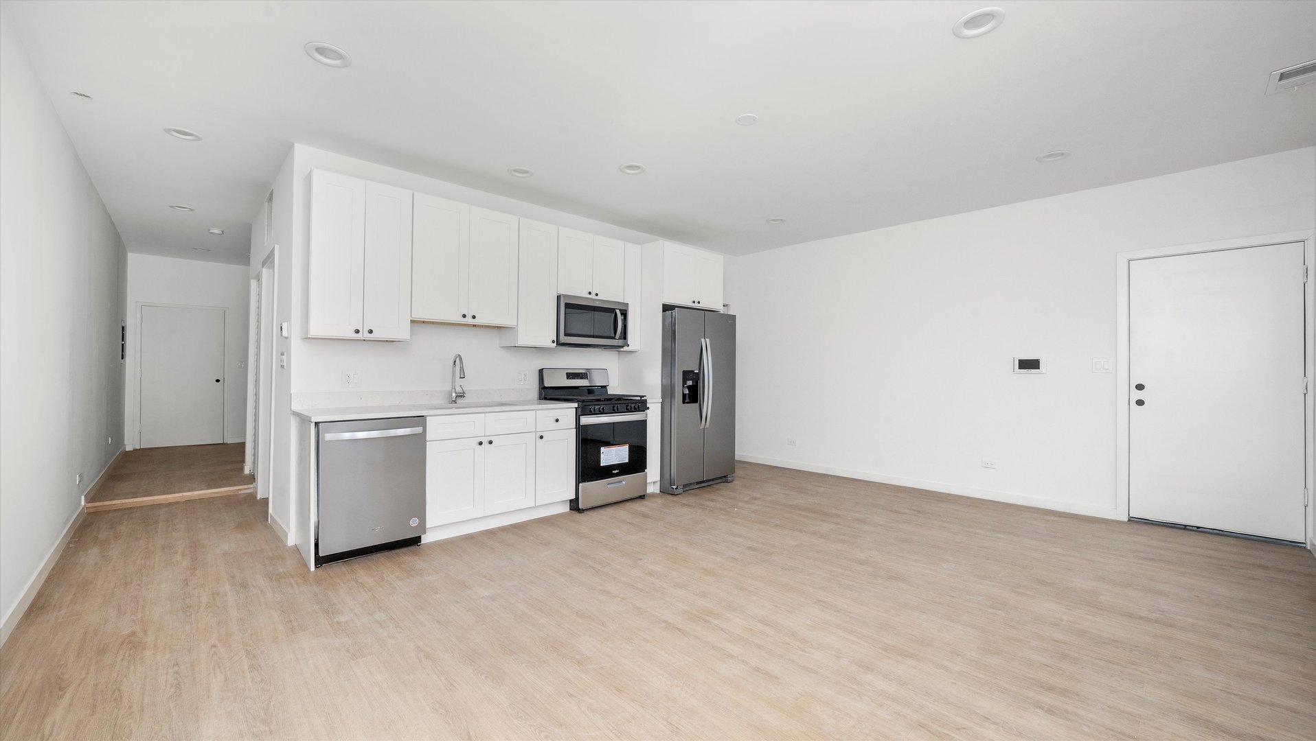 2353 North Springfield Avenue, Unit 2 Chicago, IL 60647 - Photo 3 of 7