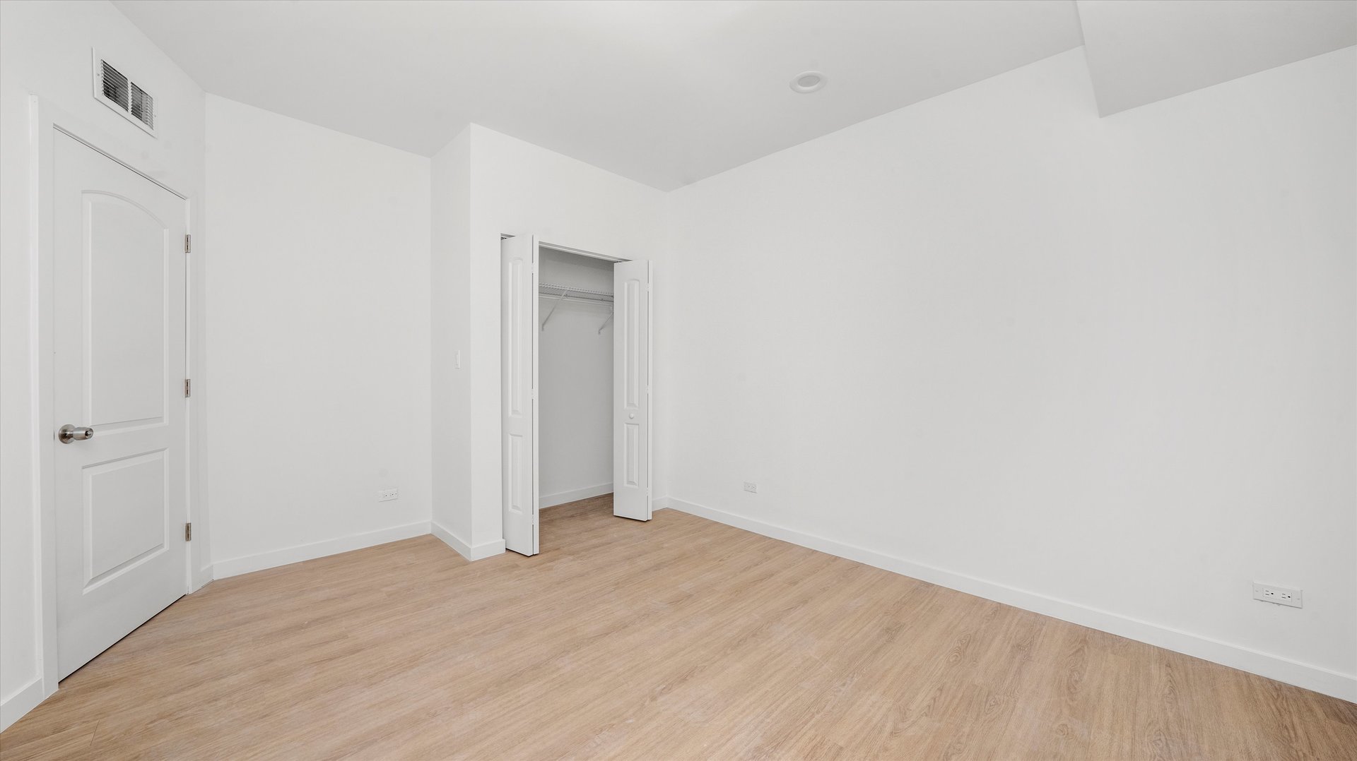 2353 North Springfield Avenue, Unit 2 Chicago, IL 60647 - Photo 4 of 7