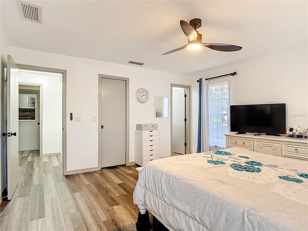 131 East Highbanks Road DeBary, FL 32713 - Photo 25 of 53