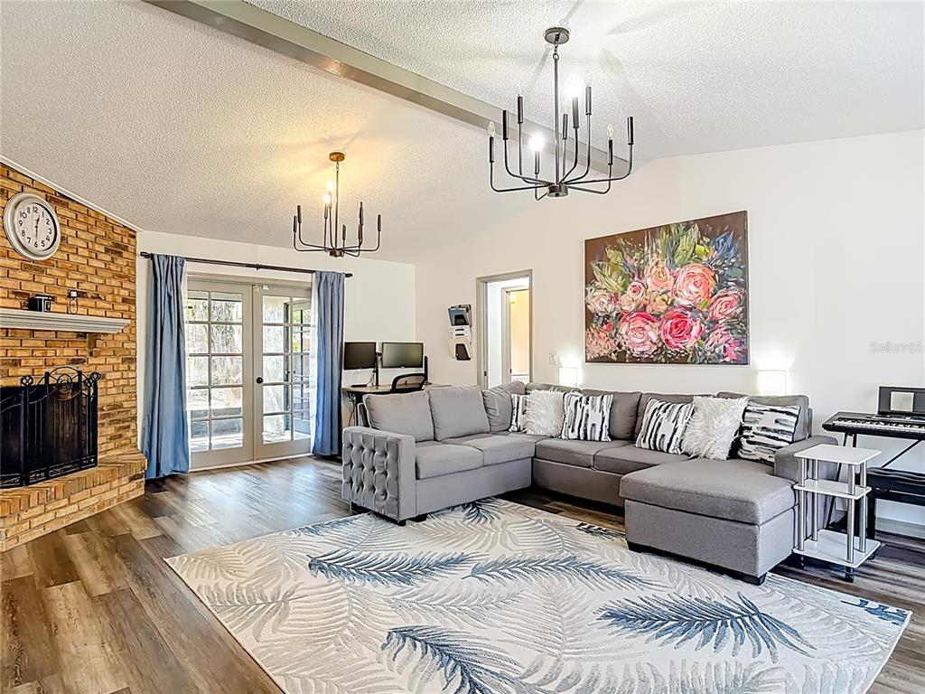 131 East Highbanks Road DeBary, FL 32713 - Photo 7 of 53