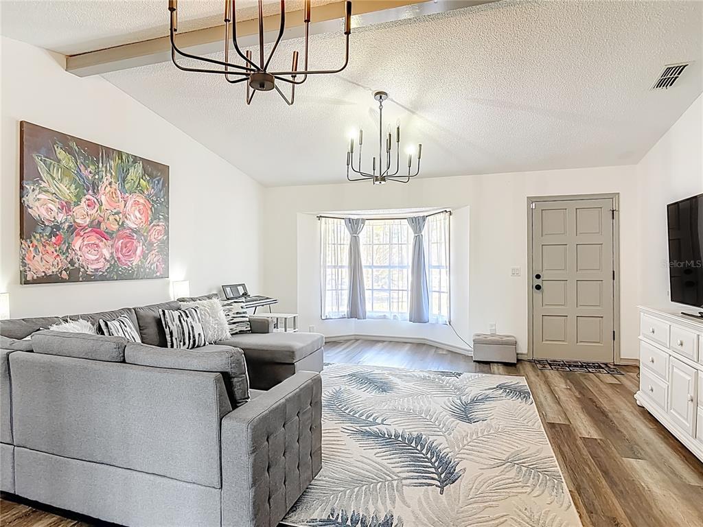 131 East Highbanks Road DeBary, FL 32713 - Photo 8 of 53