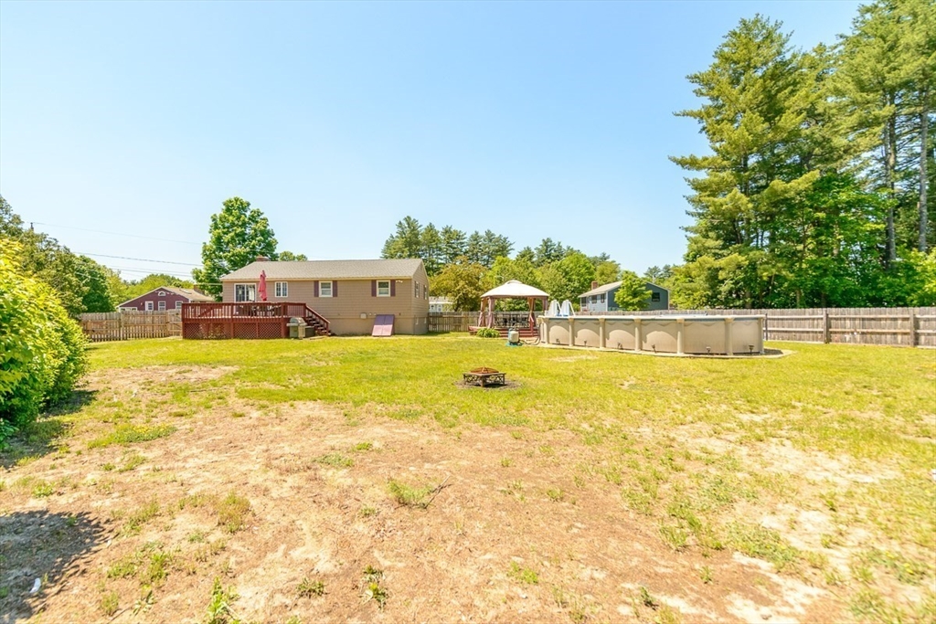 9 Oakland Road Pepperell, MA 01463 - Photo 31 of 37