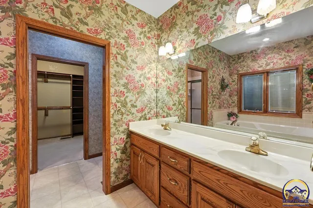 $415,000 | 3300 Southeast Meadowview Drive, Topeka, KS 66605