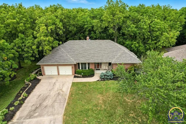 $415,000 | 3300 Southeast Meadowview Drive, Topeka, KS 66605