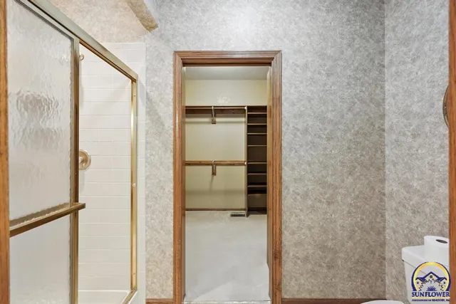 $415,000 | 3300 Southeast Meadowview Drive, Topeka, KS 66605