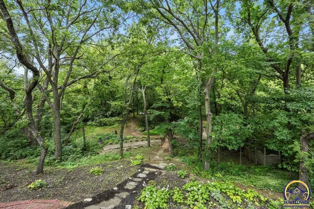 $415,000 | 3300 Southeast Meadowview Drive, Topeka, KS 66605