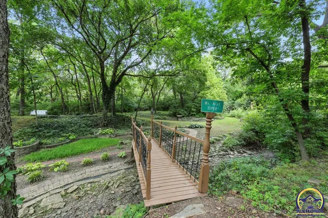 $415,000 | 3300 Southeast Meadowview Drive, Topeka, KS 66605