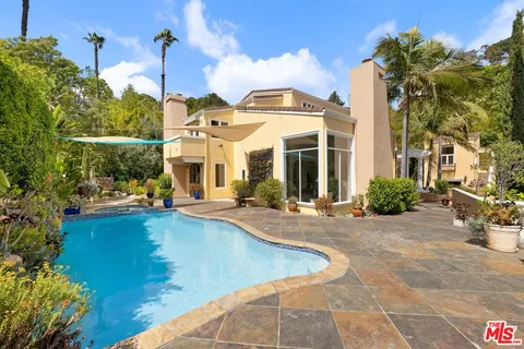 $2,995,000 | 2668 Astral Drive, Los Angeles, CA 90046