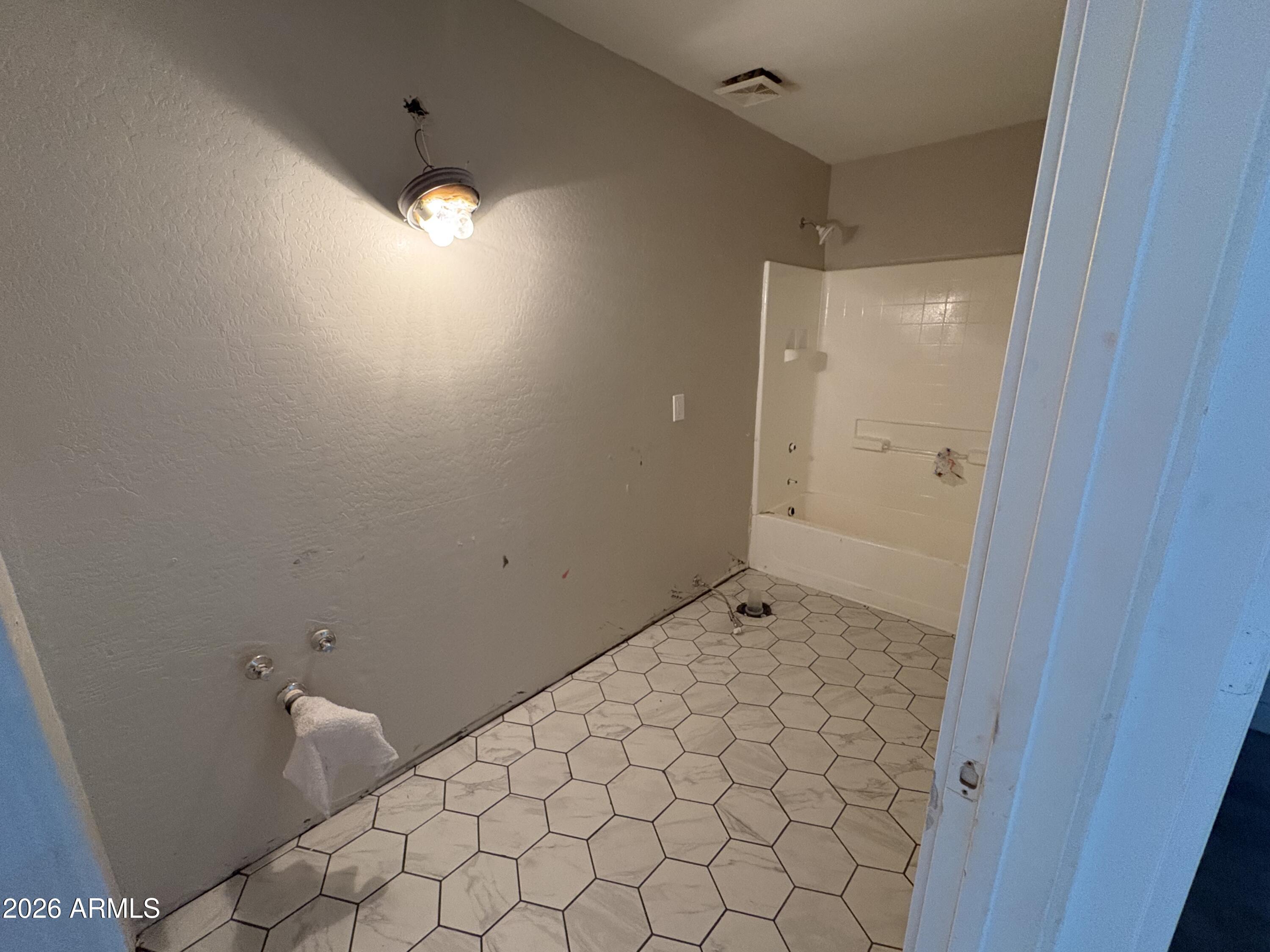 951 West Elizabeth Way Coolidge, AZ 85128 - Photo 15 of 20 a view of room