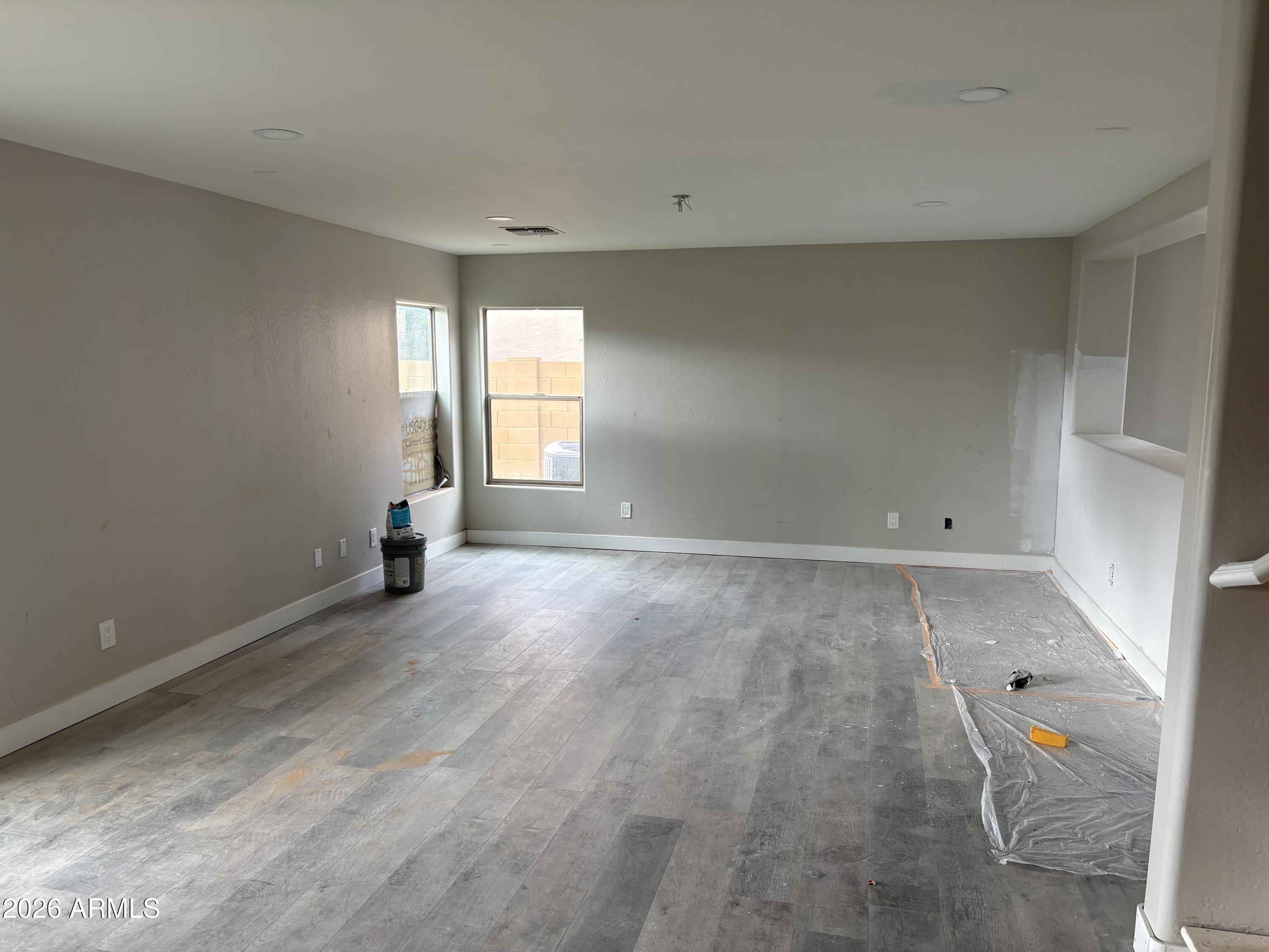 951 West Elizabeth Way Coolidge, AZ 85128 - Photo 18 of 20 an empty room with a window