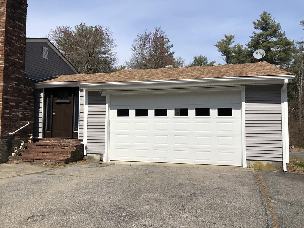 83 Slab Bridge Road Freetown, MA 02702 - Photo 4 of 34 Gallery Image 4
