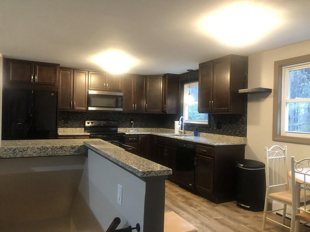 83 Slab Bridge Road Freetown, MA 02702 - Photo 5 of 34 Gallery Image 5