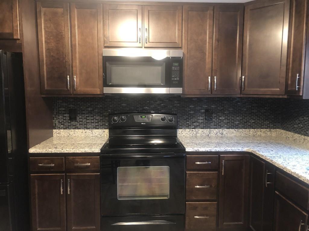 83 Slab Bridge Road Freetown, MA 02702 - Photo 8 of 34 Gallery Image 8
