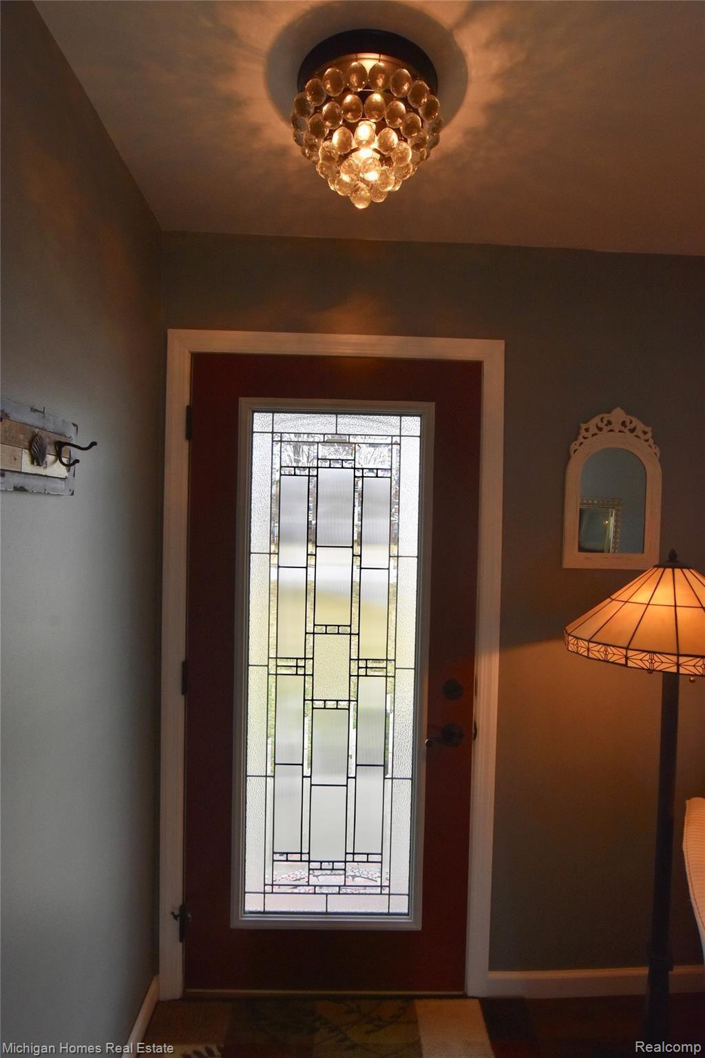 5385 Old Franklin Road Grand Blanc, MI 48439 - Photo 19 of 30 Front entry