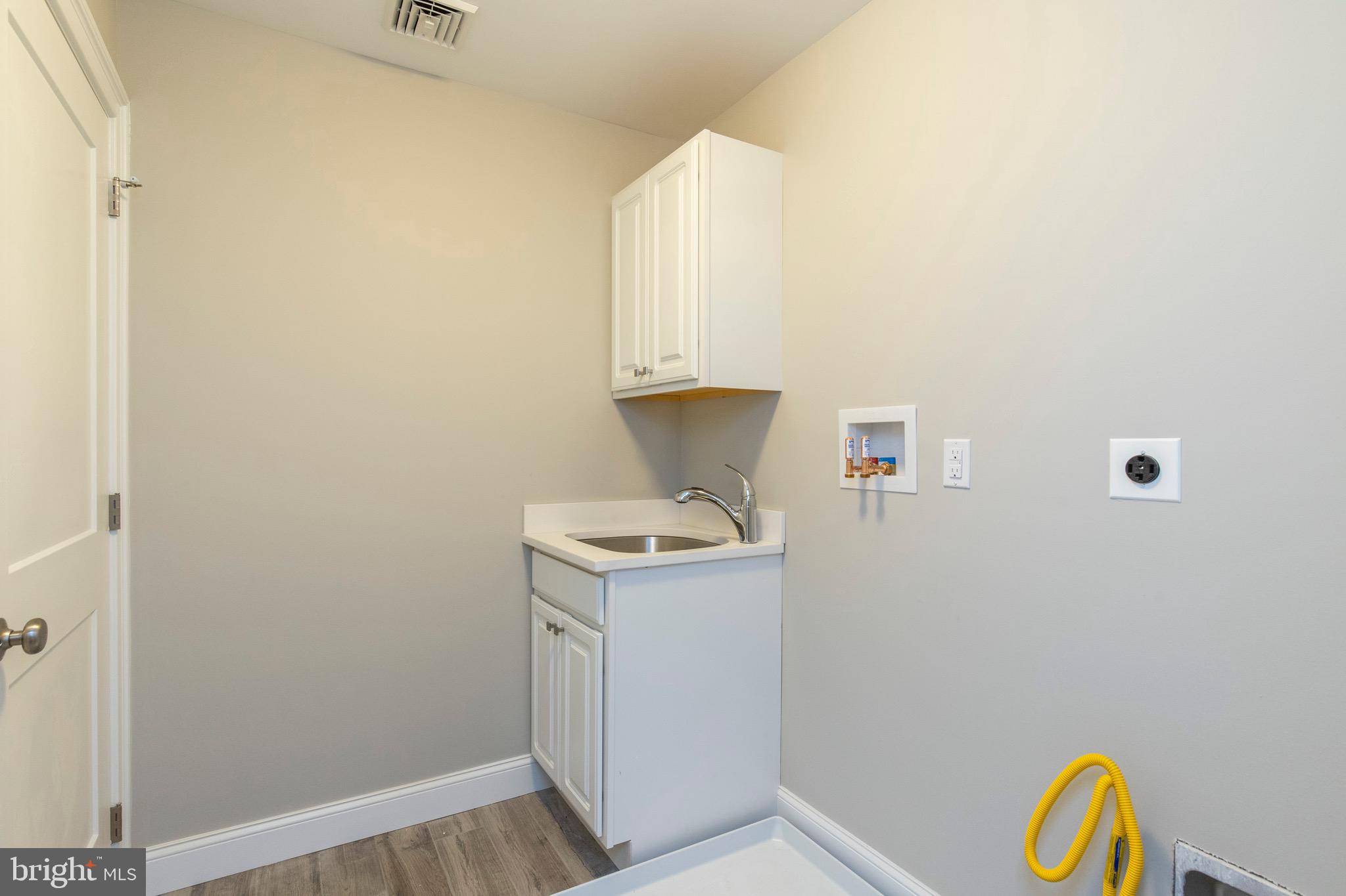 3537 Caley Road Newtown Square, PA 19073 - Photo 36 of 36 Second Level Laundry Room