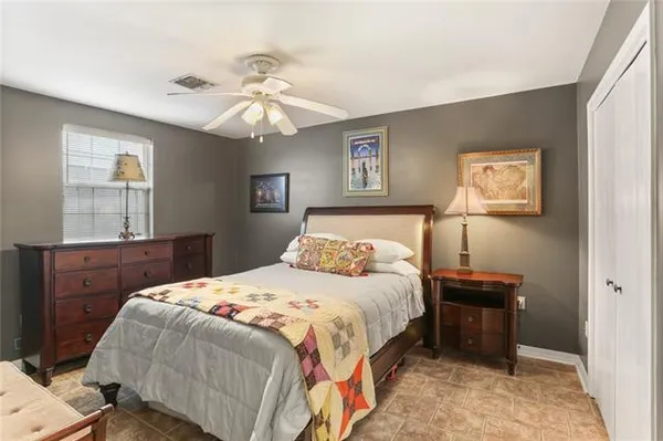 $489,000 | 421 Oaklawn Drive, Metairie, LA 70005