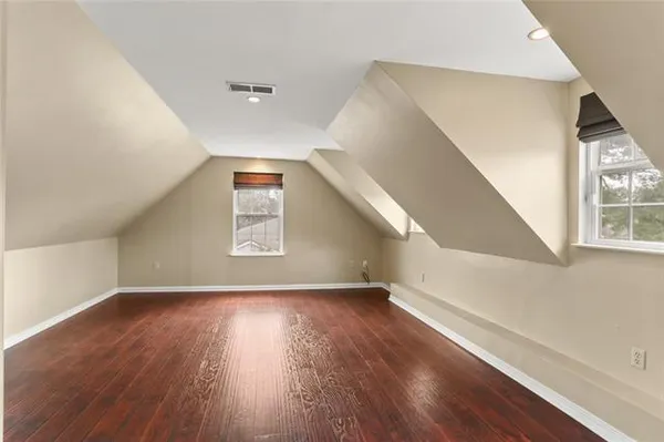 $489,000 | 421 Oaklawn Drive, Metairie, LA 70005