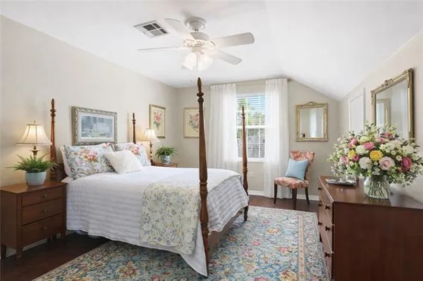 $489,000 | 421 Oaklawn Drive, Metairie, LA 70005