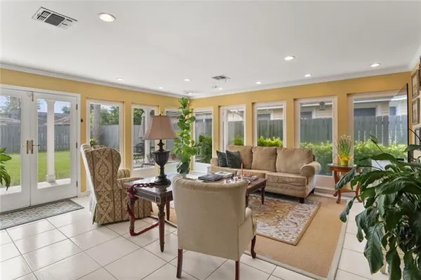 $489,000 | 421 Oaklawn Drive, Metairie, LA 70005