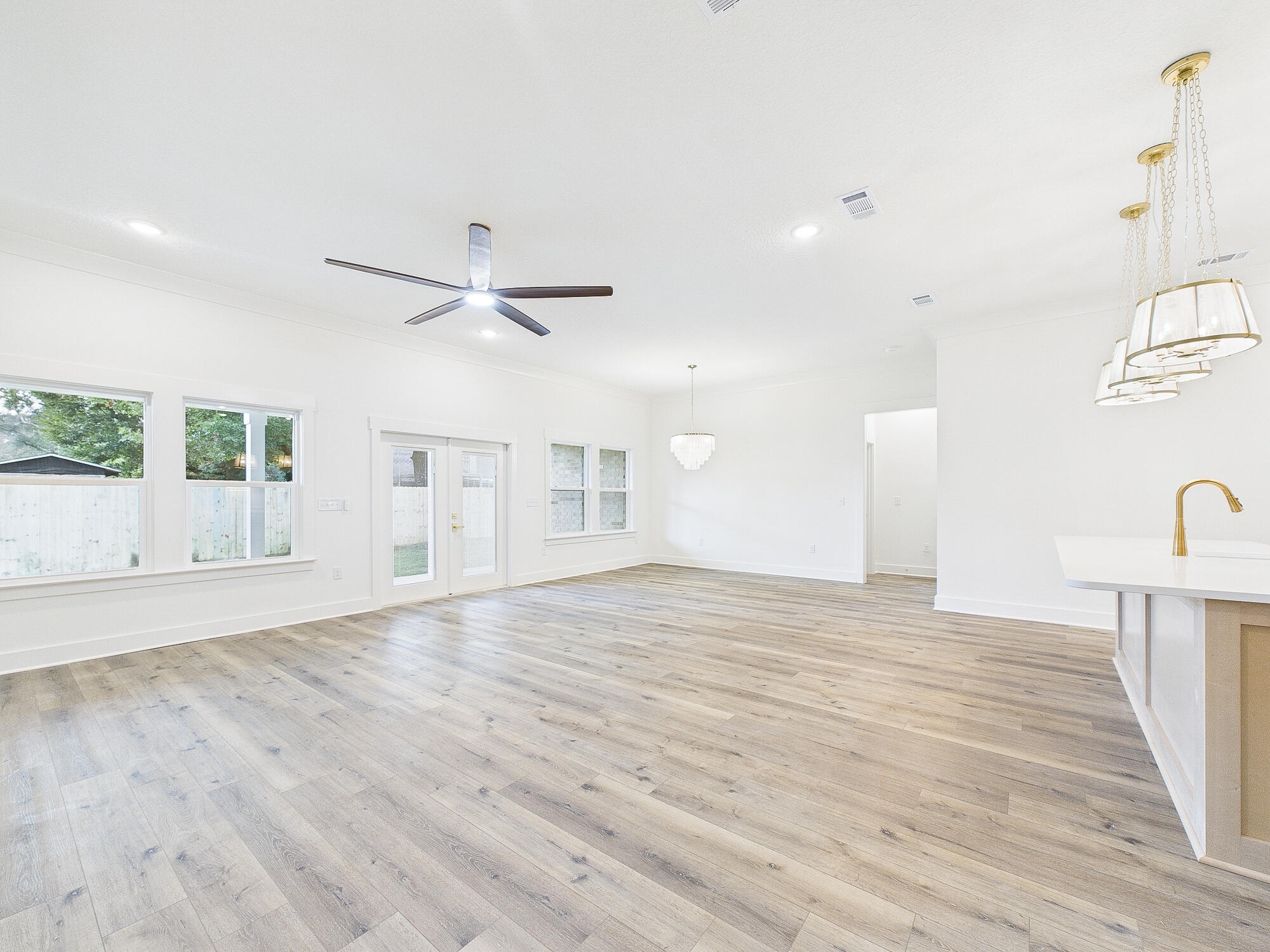 1619 Moore Street Niceville, FL 32578 - Photo 17 of 45 Living Room