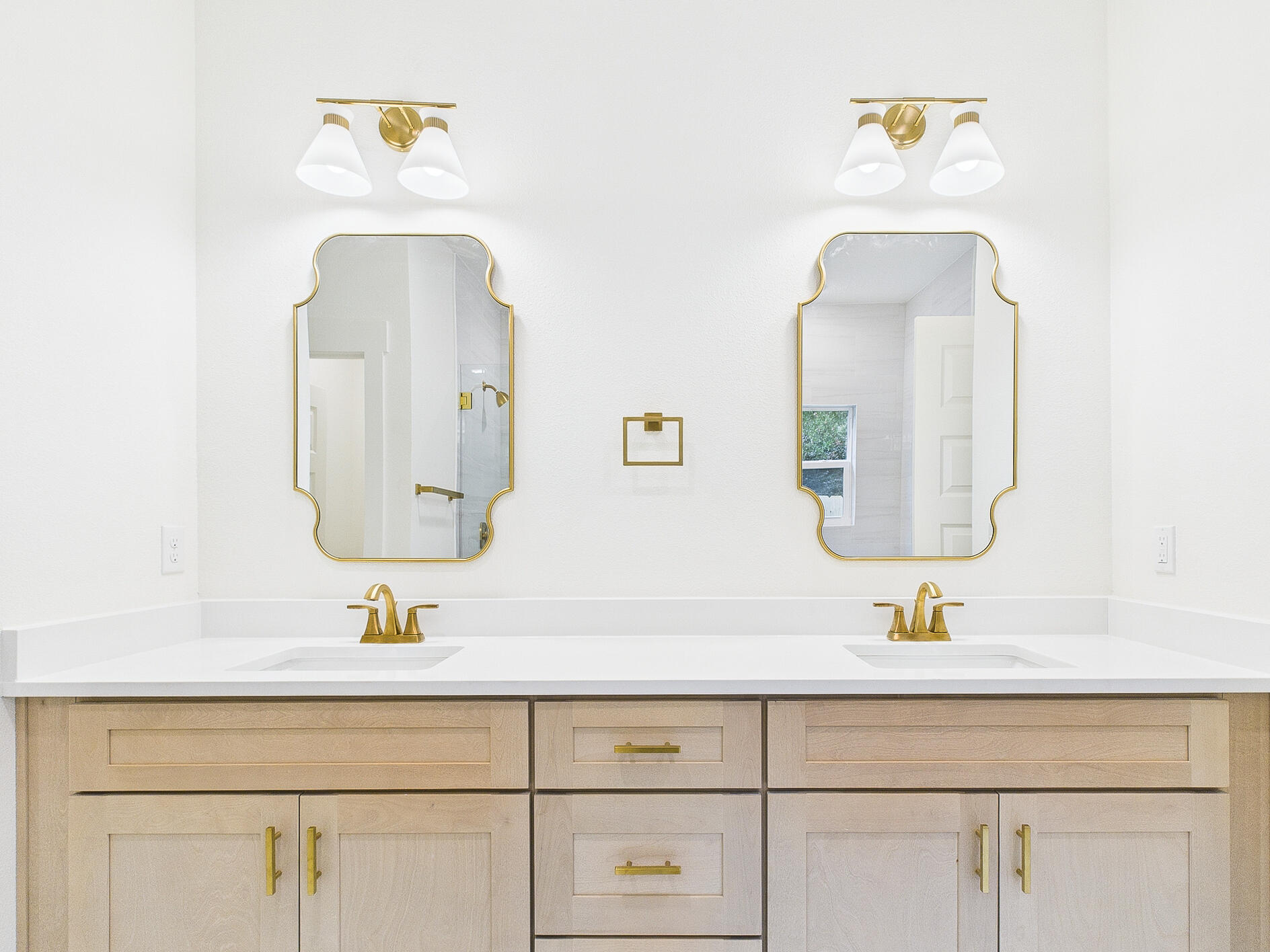 1619 Moore Street Niceville, FL 32578 - Photo 25 of 45 Bathroom