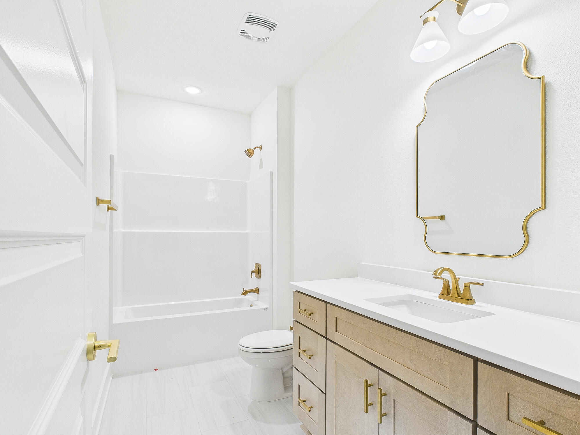 1619 Moore Street Niceville, FL 32578 - Photo 31 of 45 Bathroom