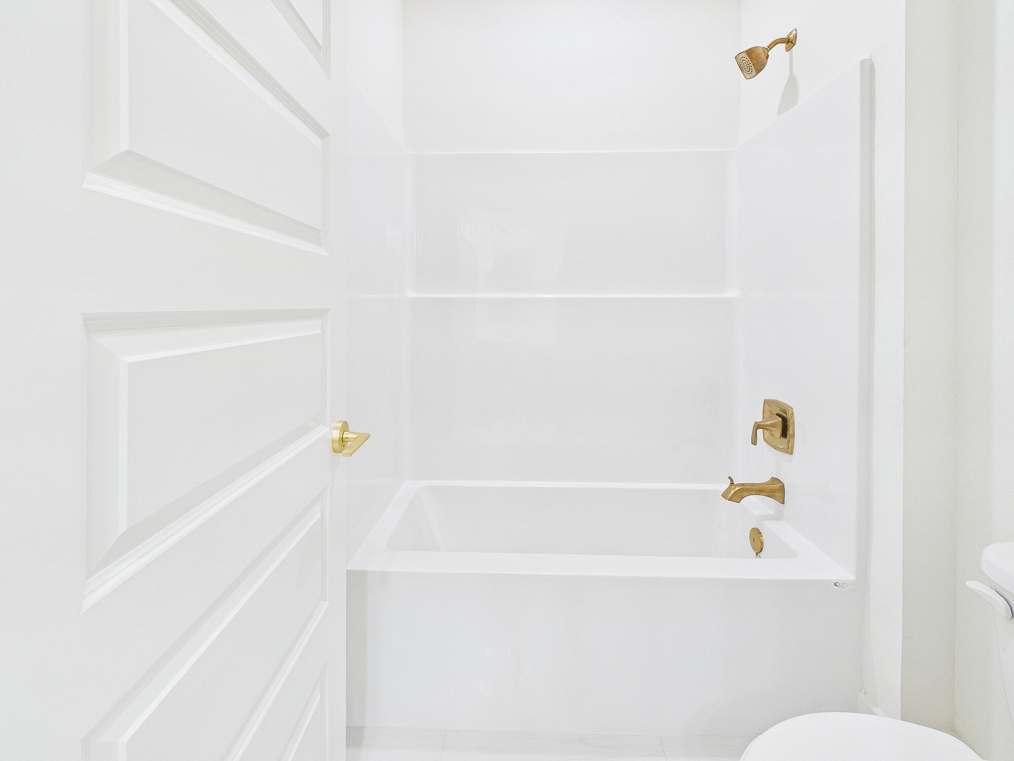 1619 Moore Street Niceville, FL 32578 - Photo 35 of 45 Bathroom