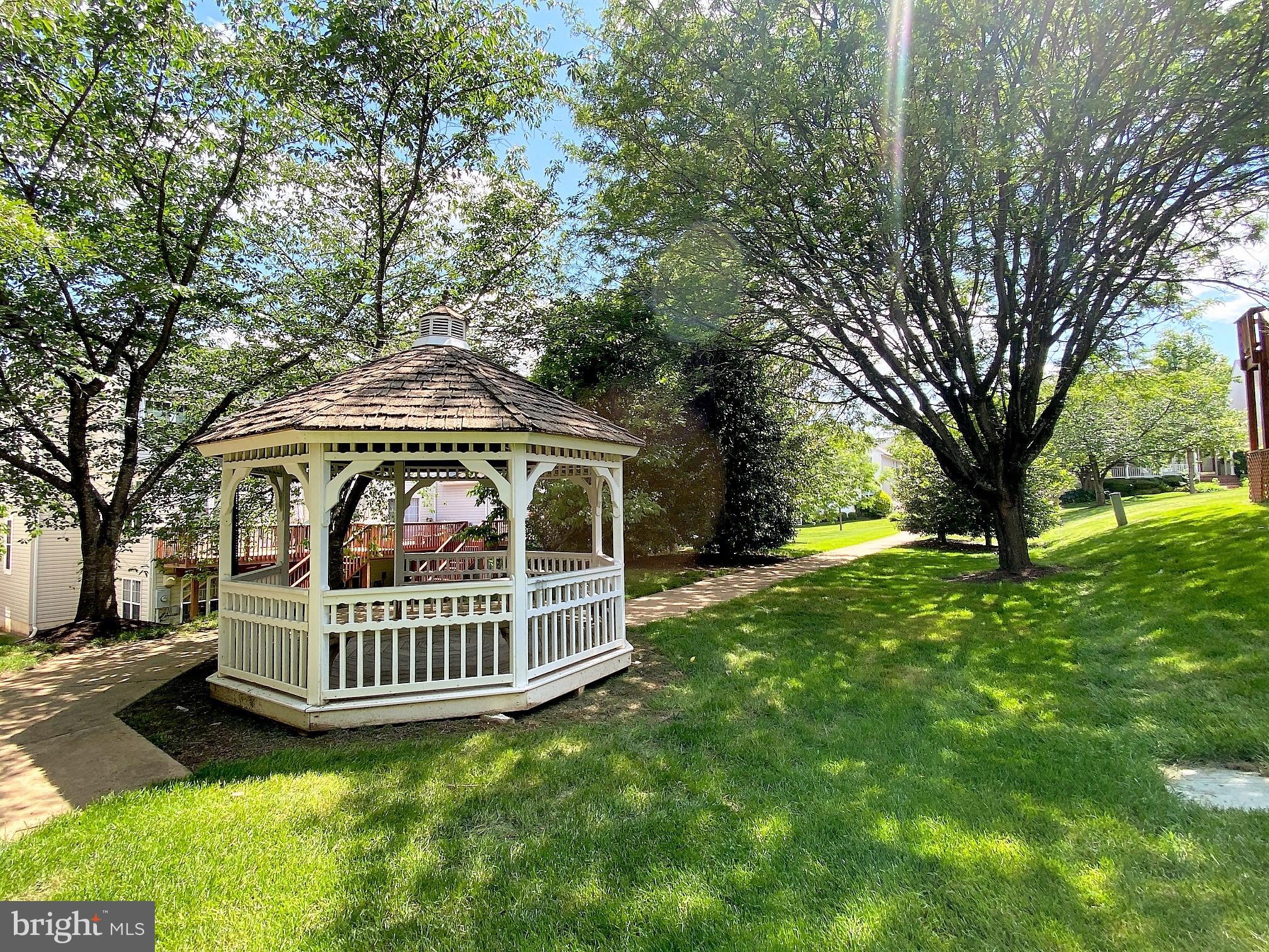 18213 Coachmans Road Germantown, MD 20874 - Photo 40 of 40 Back yard