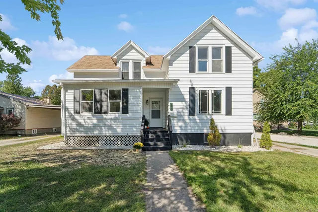 $214,900 | 161 East Scott Street, Fond du Lac, WI 54935