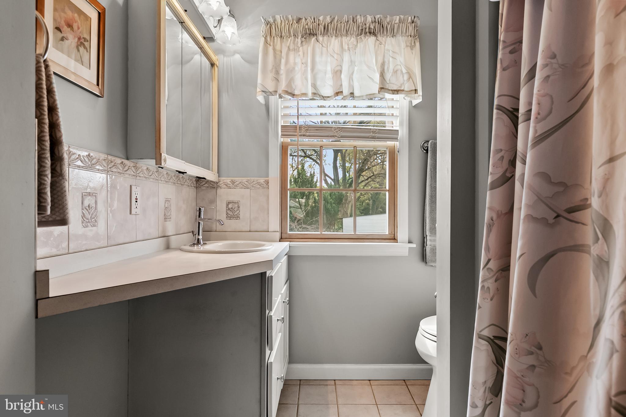 317 Cherrix Avenue Beverly, NJ 08010 - Photo 12 of 21