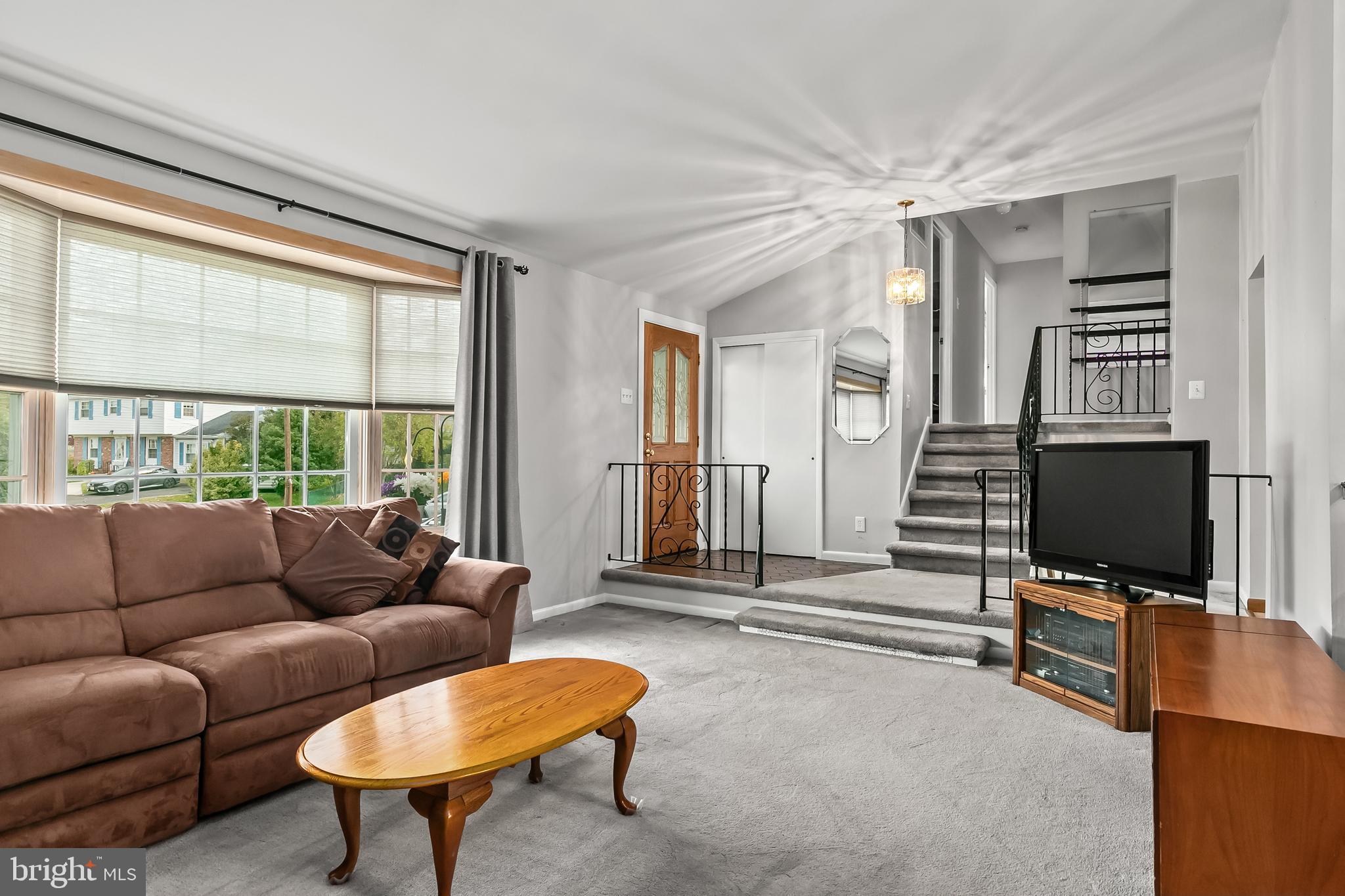 317 Cherrix Avenue Beverly, NJ 08010 - Photo 6 of 21