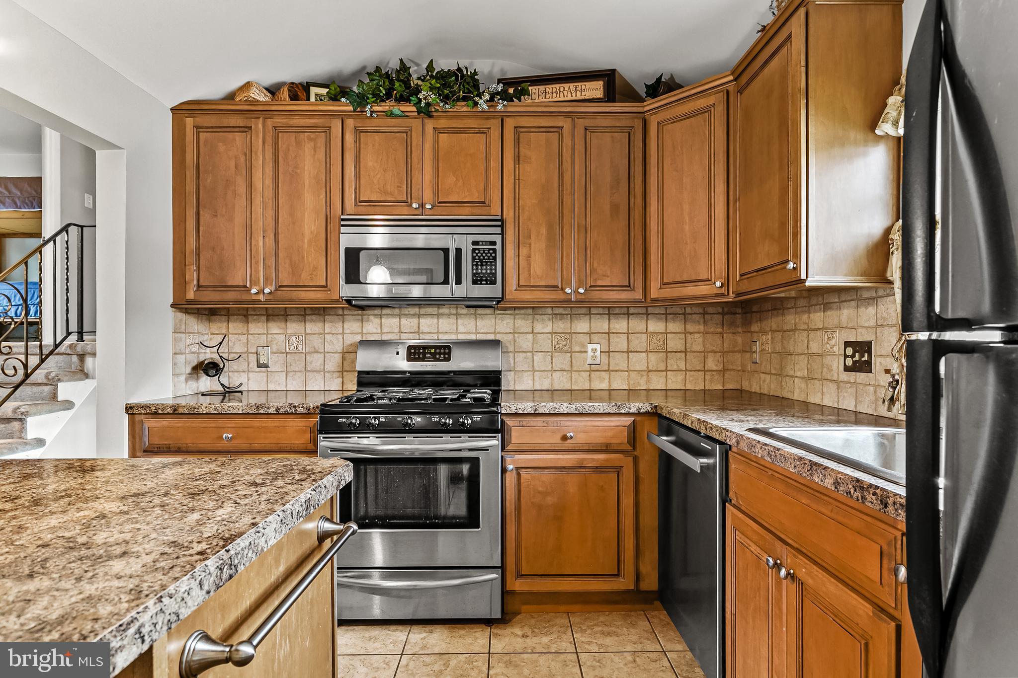 317 Cherrix Avenue Beverly, NJ 08010 - Photo 8 of 21