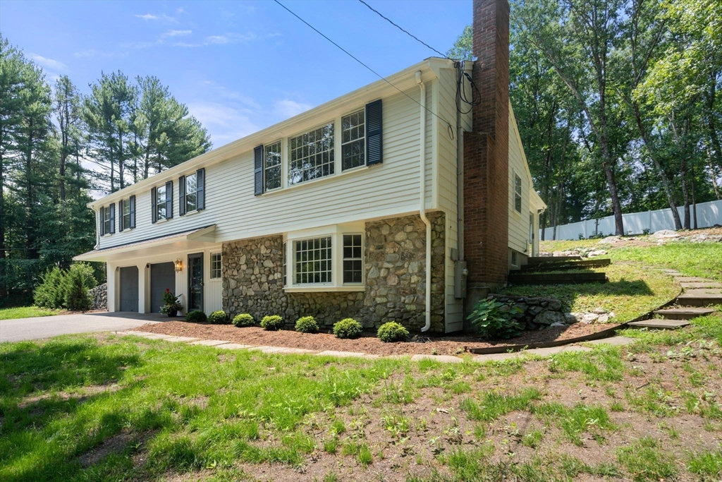13 Valley Road Dover, MA 02030 - Photo 2 of 33