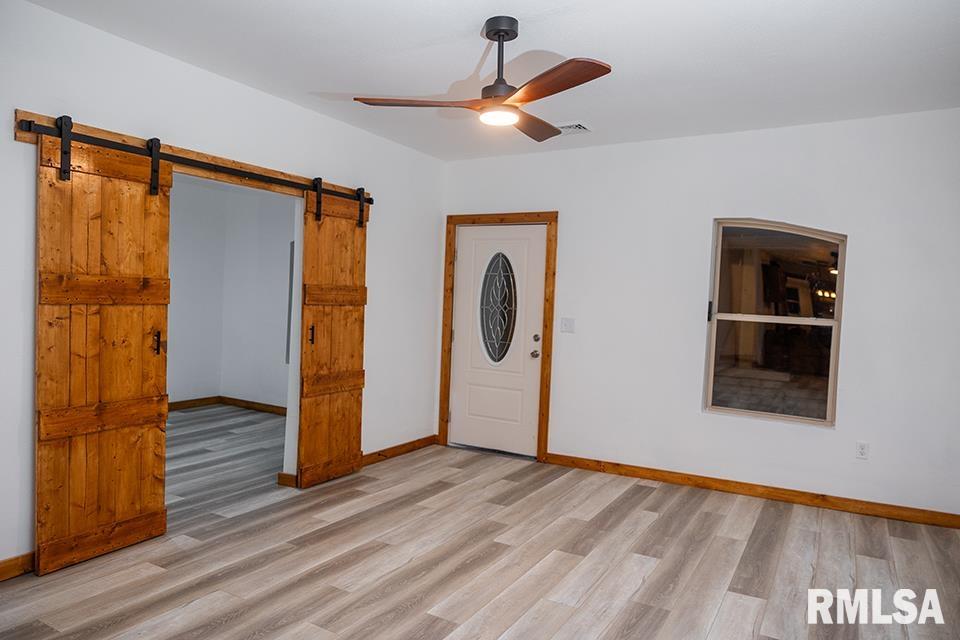 326 Main Street Xenia, IL 62899 - Photo 14 of 45