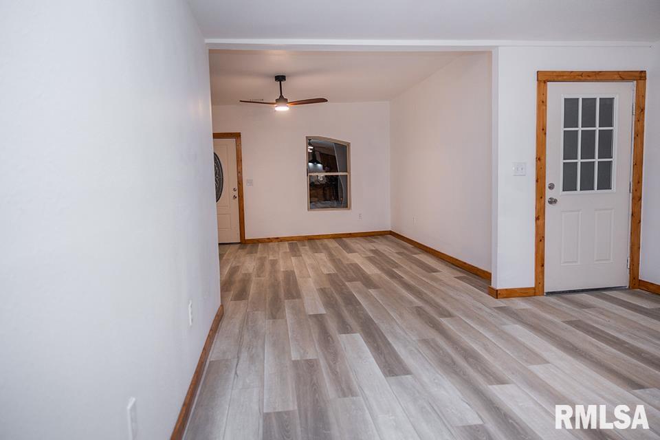 326 Main Street Xenia, IL 62899 - Photo 15 of 45